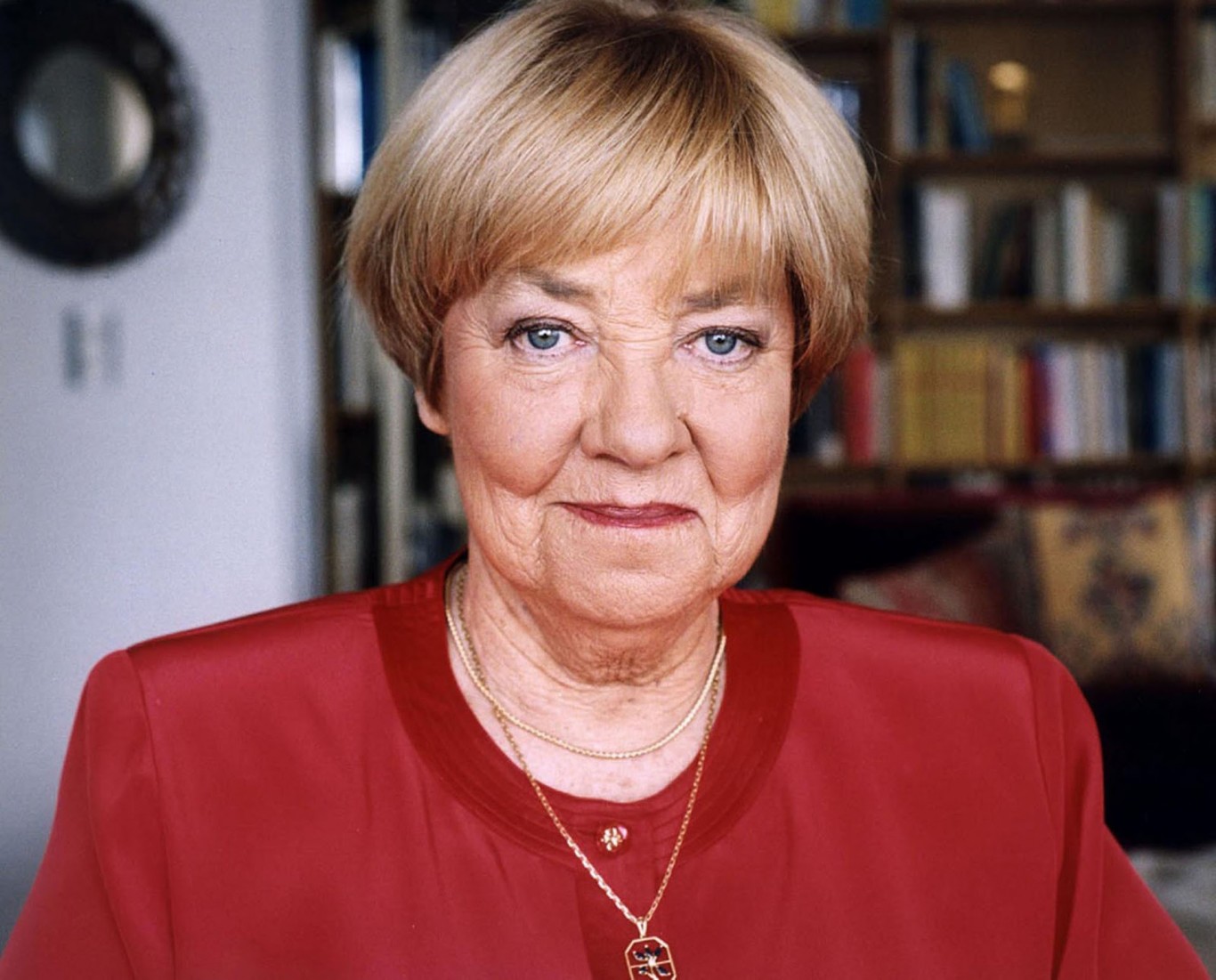 Maria Elena Walsh, para adultos.