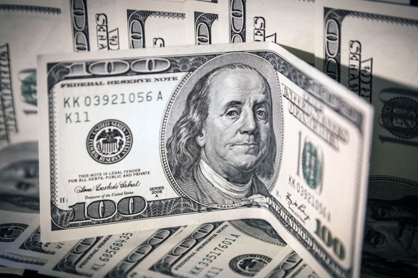 El dólar blue mantiene la tendencia alcista y llega a $307