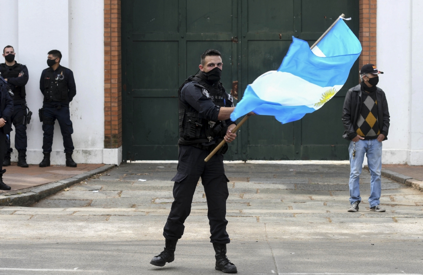 "No había otra alternativa para reclamar por nuestras condiciones de trabajo", Policía bonaerense