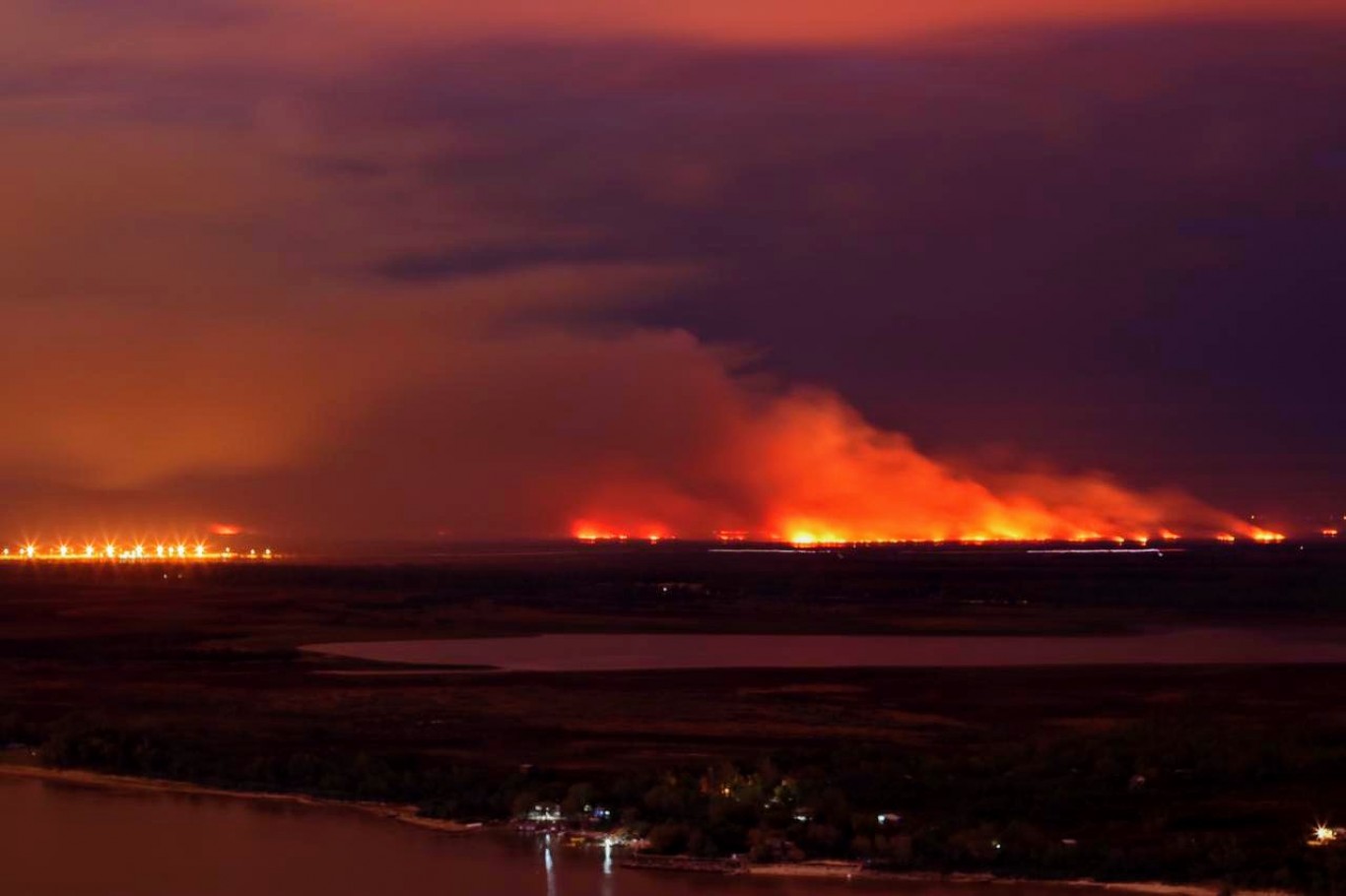 Incendios en el Delta: "Salís a la puerta de tu casa y no divisás la cuadra siguiente"