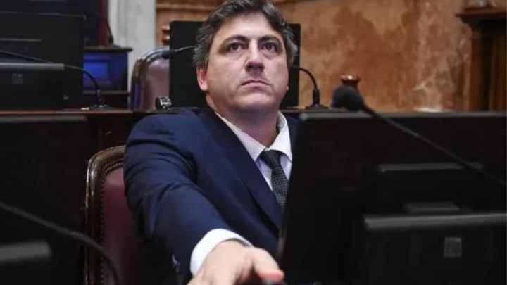 Francisco Paoltroni: "Los obsecuentes rodean al Presidente".