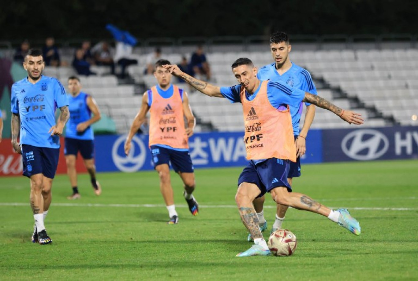 Scaloni probó dos equipos pensando en la final ante Francia